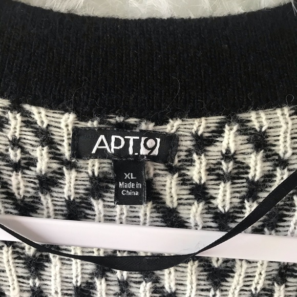 Apt. 9 Shawl - Picture 5 of 6